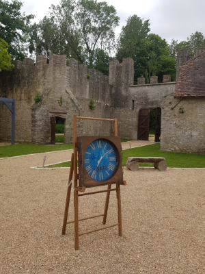 chateau team building